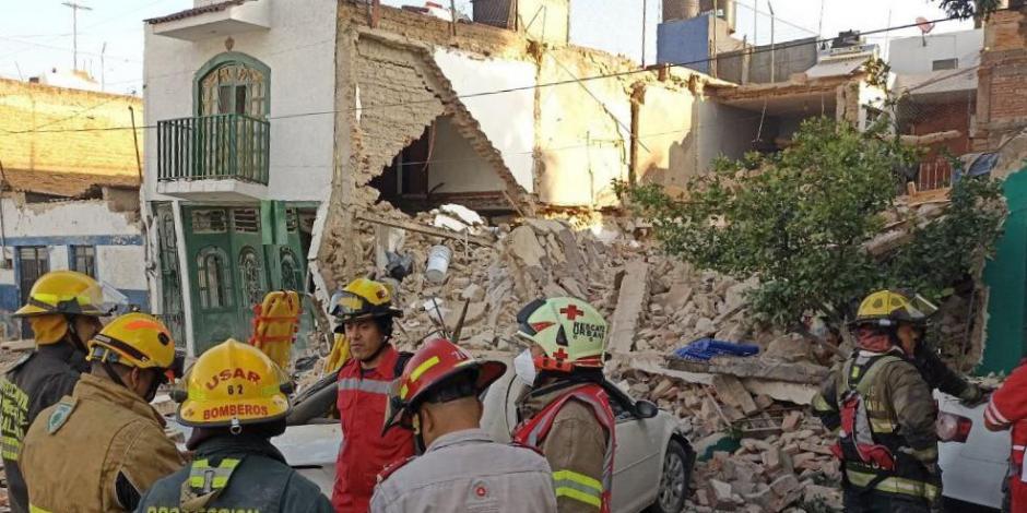 Explosión en casa de Guadalajara deja una persona muerta; la explosión presuntamente, fue provocada por una fuga de gas.