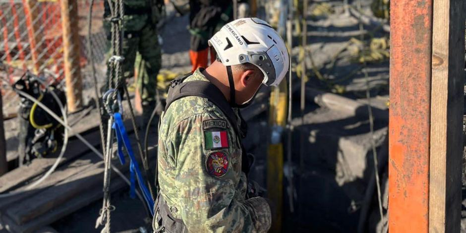 La coordinadora nacional de Protección Civil, Laura Velázquez, afirmó a los familias de los mineros atrapados en pozo carbonero de Coahuila que “no los vamos a abandonar”