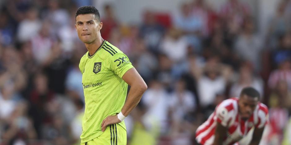 Cristiano Ronaldo se lamenta al final de la derrota del Manchester United ante el Brentford, en la Fecha 2 de la Premier League, el pasado 13 de agosto.
