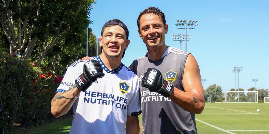 Brandon Moreno y Javier "Chicharito" Hernández convivieron en el entrenamiento del LA Galaxy.