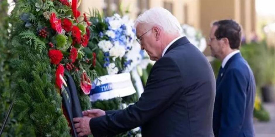El presidente de Alemania, Frank-Walter Steinmeier, junto al presidente israelí, Isaac Herzog, durante el homenaje a las víctimas del atentado de Múnich