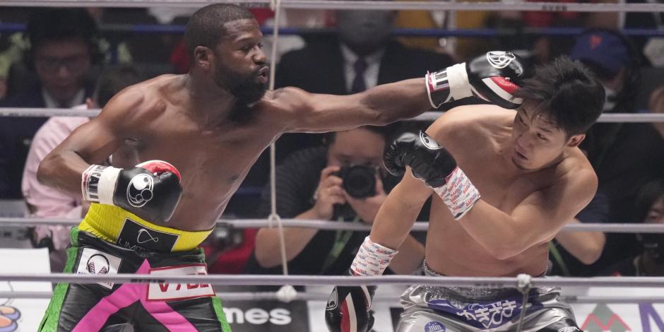 Floyd Mayweather no tuvo problemas para derrotar al japonés Mikuru Asakura en una pelea de box celebrada en Saitama.