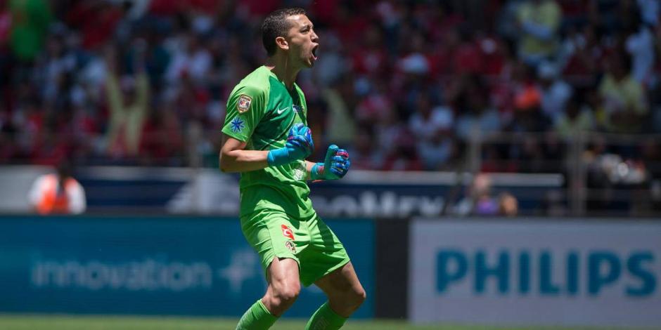 Agustín Marchesín festeja un gol durante su estadía con el América.