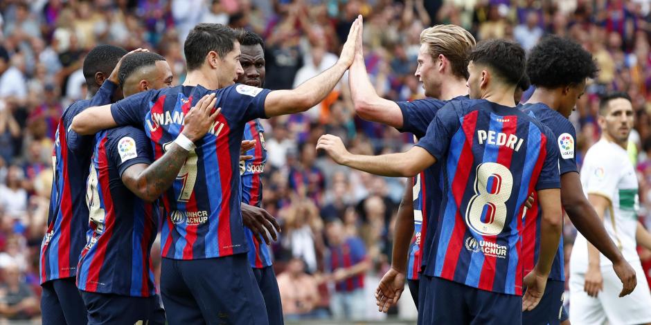 Jugadores del Barcelona festejan un gol en la actual temporada.