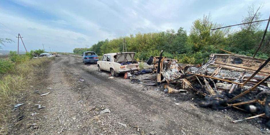 El gobierno de Ucrania denuncia nuevo ataque contra convoy humanitario en Kupiansk, zona gris entre tropas rusas y ucranianas; el saldo cerca de 20 muertos, entre ellos un menor