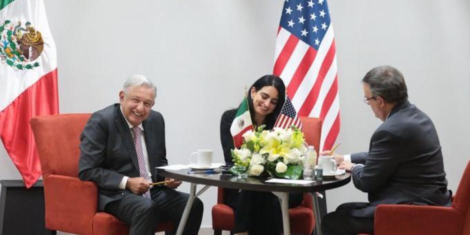 El Presidente Andrés Manuel López Obrador sostiene una llamada con el mandatario de Estados Unidos Joe Biden