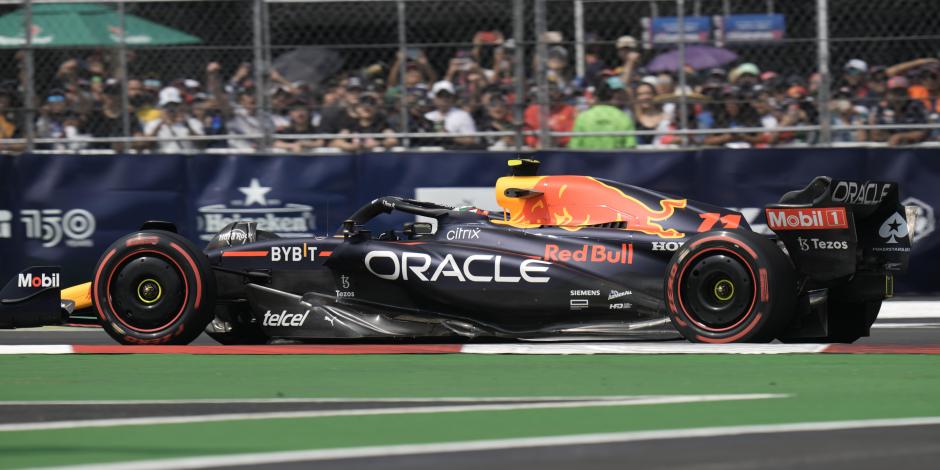 El monoplaza de Checo Pérez durante las prácticas del Gran Premio de México de F1.
