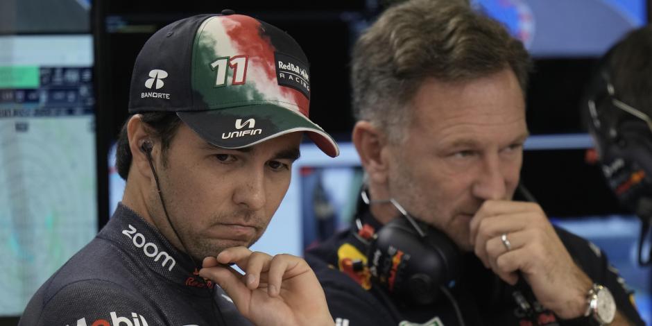 Checo Pérez, acompañado de Christian Horner, jefe de la escudería Red Bull de F1.