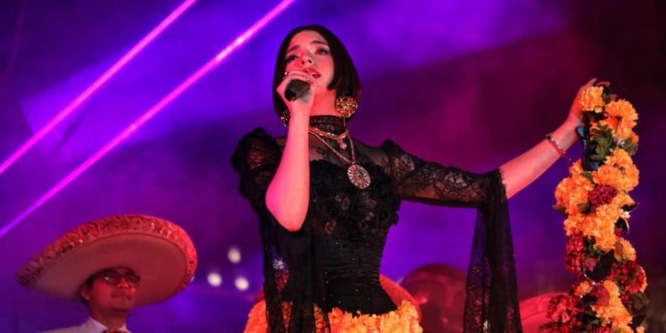 Ángela Aguilar: Así se vivió su concierto en el Zócalo tras el desfile de Día de Muertos