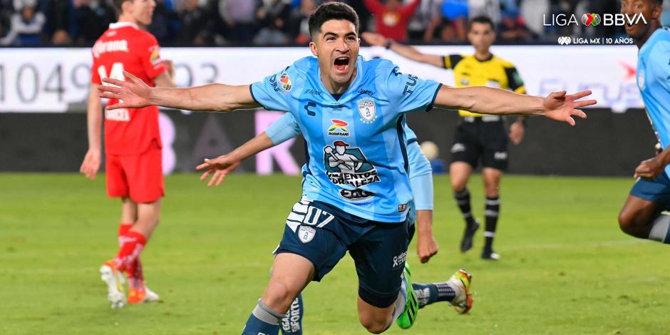 Nicolás Ibáñez festeja su gol en la final de vuelta entre Pachuca y Toluca.