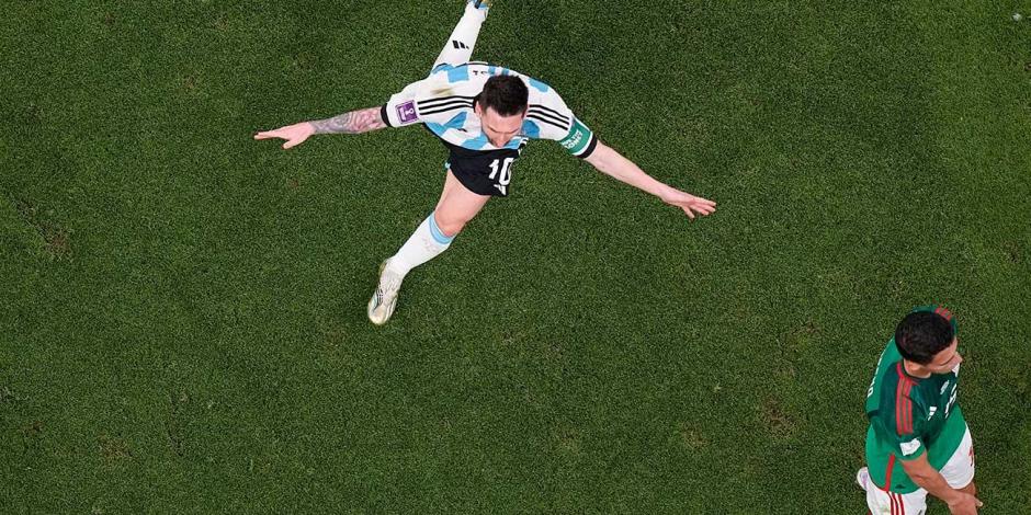 Messi marca el tanto de la victoria.