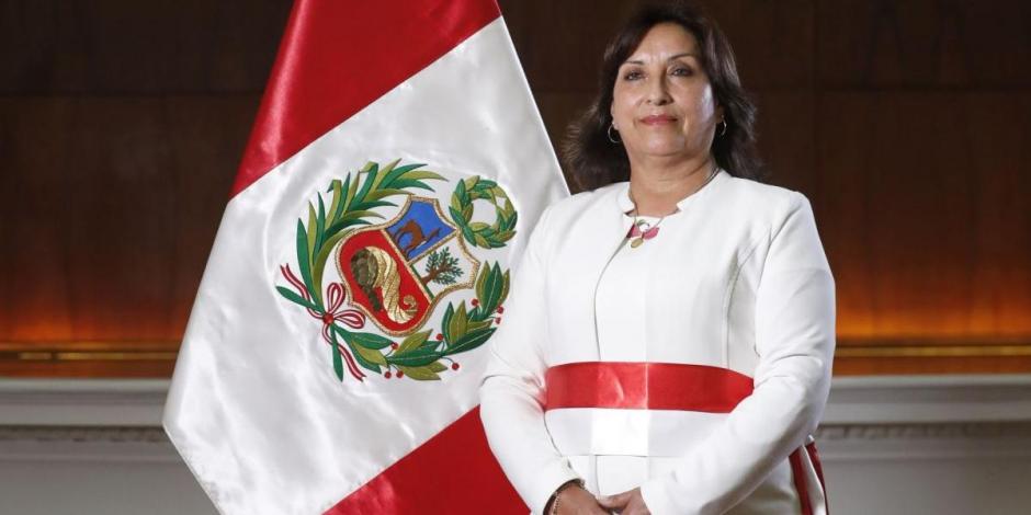 Dina Boluarte será la primera mujer en ocupar la presidencia de Perú, luego del golpe de Estado contra Pedro Castillo