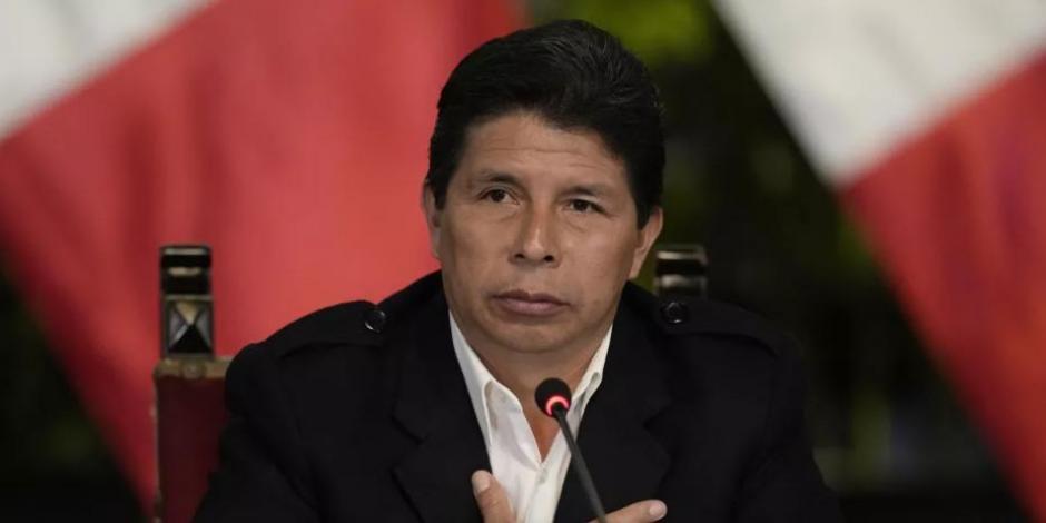 Pedro Castillo, expresidente de Perú, es señalado por presunta conspiración.