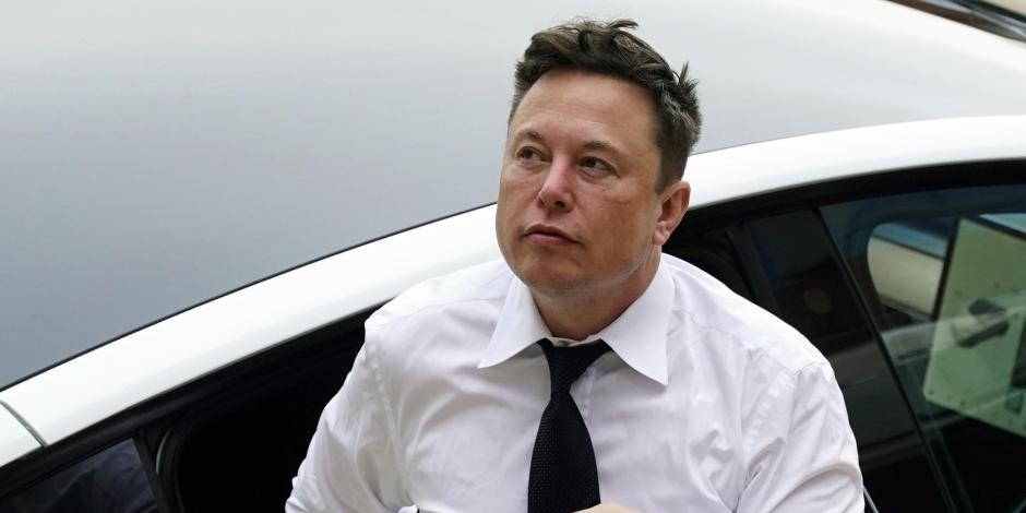 Elon Musk asegura que dejará el puesto de director general de Twitter.