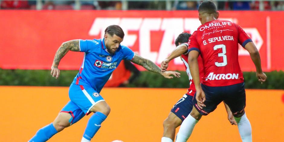 Cruz Azul venció a Chivas en el Estadio Akron para adjudicarse el trofeo de la Copa SKY 2022.