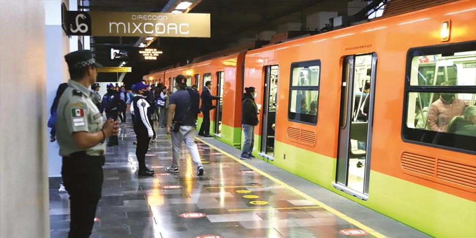 Poca gente se observó ayer en las nueve estaciones del tramo subterráneo de la L12 del Metro que reiniciaron operaciones.