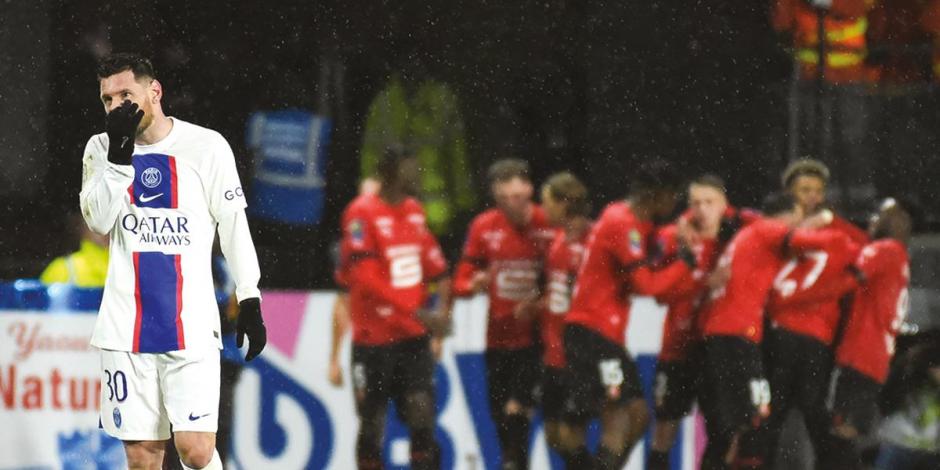 Lionel se lamenta después del gol del Rennes que sentenció el cotejo, ayer, en la Liga de Francias.