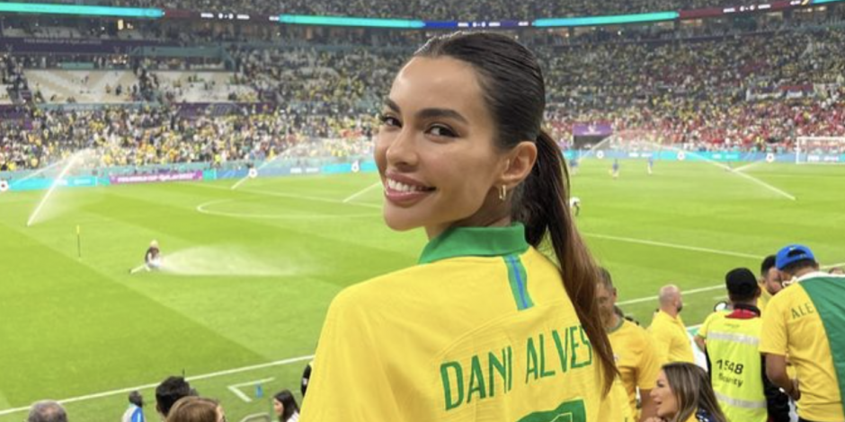 Joana Sanz, esposa de Dani Alves, durante un partido de Brasil en el Mundial de Qatar 2022.