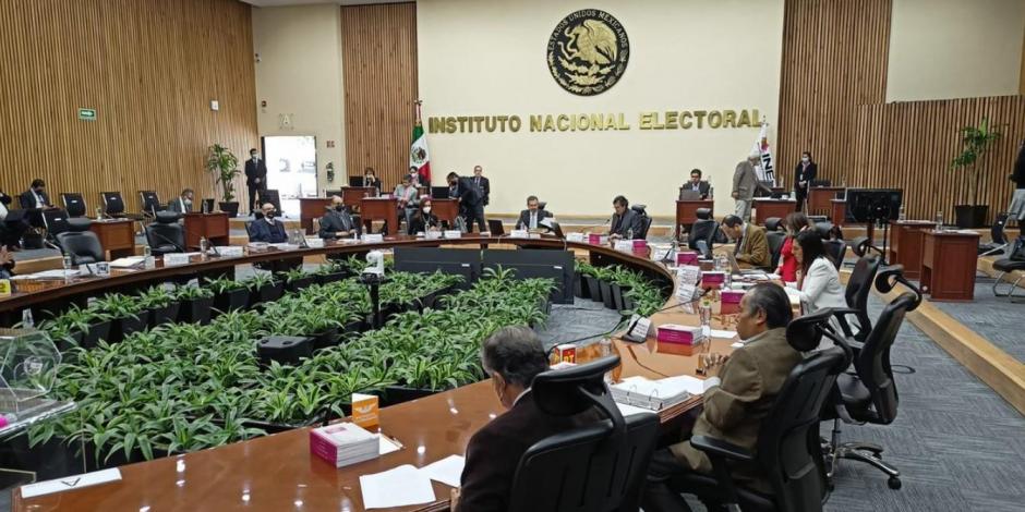 Consejeros Electorales del INE se pronuncian por el impacto del Plan B de la Reforma Electoral.