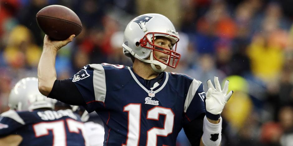 Tom Brady durante un partido en la NFL con los New England Patriots.