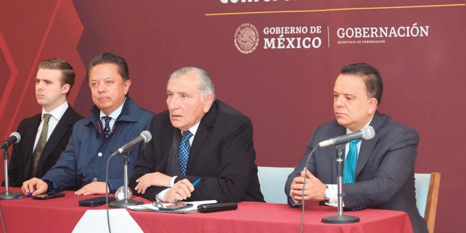 El secretario Adán Augusto López, ayer, en conferencia de prensa desde Tlaxcala.