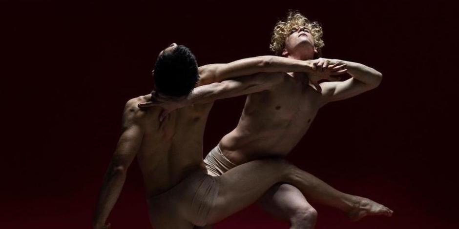 Los bailarines y coreógrafos ingleses Travis Clausen-Knight y James Pett, quienes interpretarán “IMAGO”.