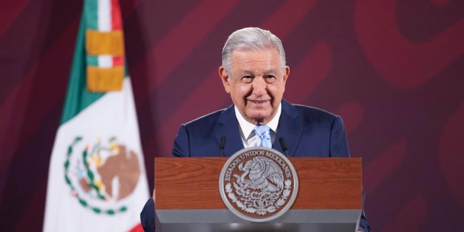 Presidente López Obrador reitera que "conservadores" se oponen a postulación de Bertha Alcalde.