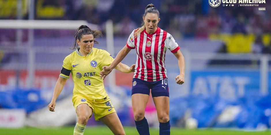 América y Chivas miden fuerzas en las semifinales de la Liga MX Femenil.