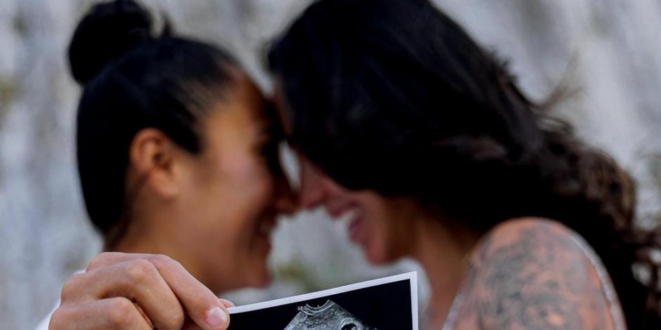 Stephany Mayor y Bianca Sierra, jugadoras de Tigres en la Liga MX Femenil, presumieron su embarazo en redes sociales.