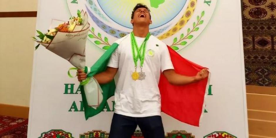 Un joven mexicano se gañó dos medallas en la Olimpiada de Matemáticas 2023.