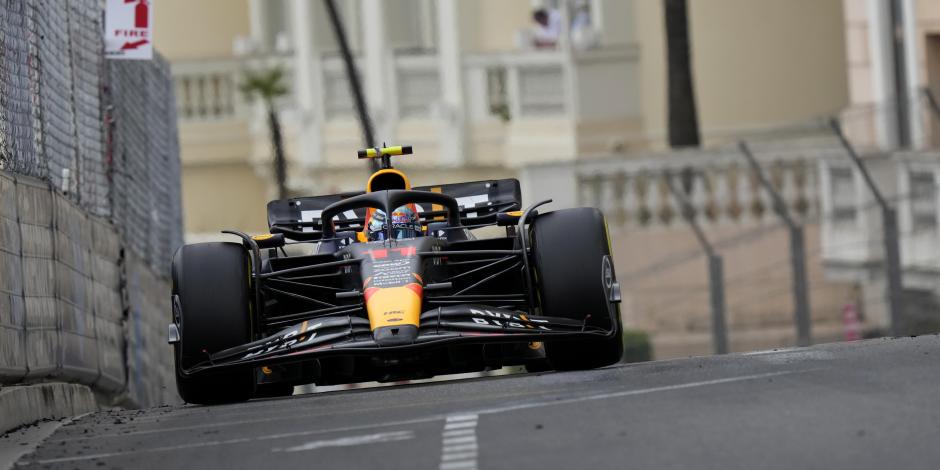 El monoplaza de Checo Pérez en el Circuito de Montecarlo durante el Gran Premio de Mónaco de F1.