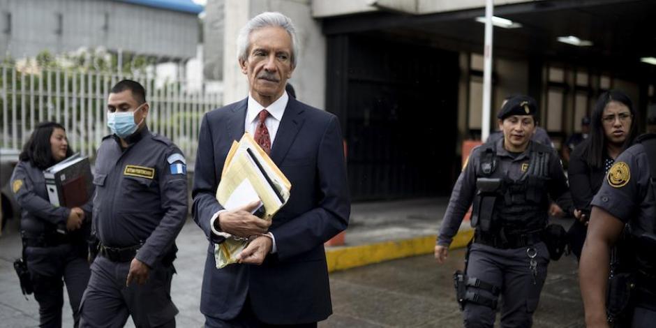 El periodista José Rubén Zamora, al salir de una audiencia, el pasado 2 de mayo.