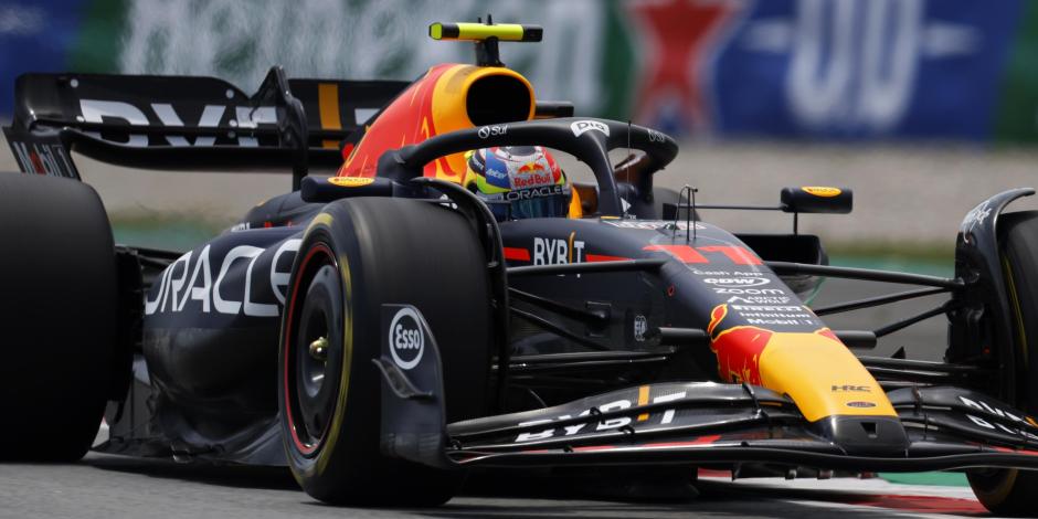 El Red Bull de Checo Pérez en la primera práctica del Gran Premio de España de F1.