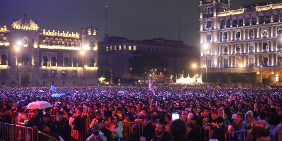 Fabulosos Cadillacs rompen récord con 300 mil asistentes al concierto en el Zócalo