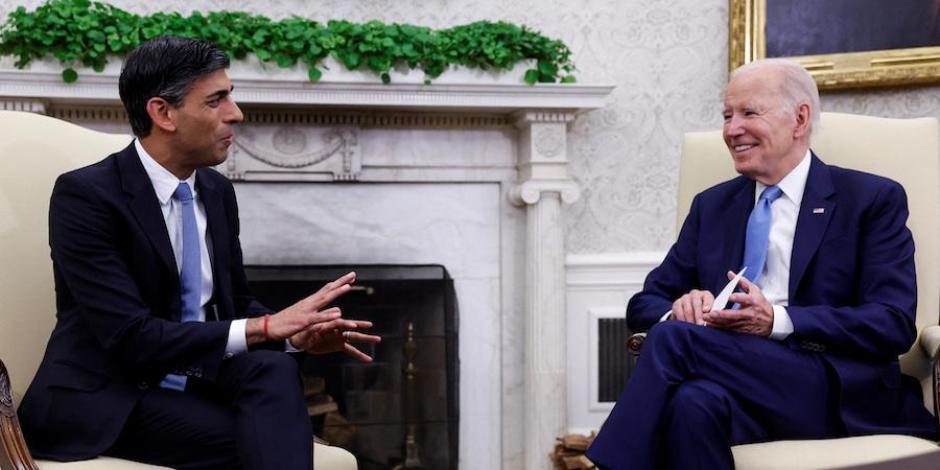 El primer ministro británico, Rishi Sunak (izq.), durante la reunión con el presidente Joe Biden, ayer en la Casa Blanca.