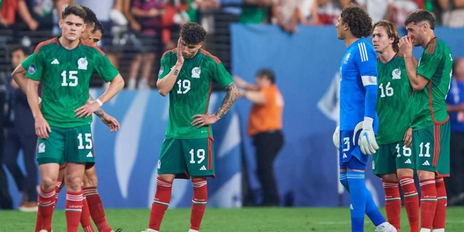 Jugadores de la Selección Mexicana luego de la derrota contra Estados Unidos en la Nations League.