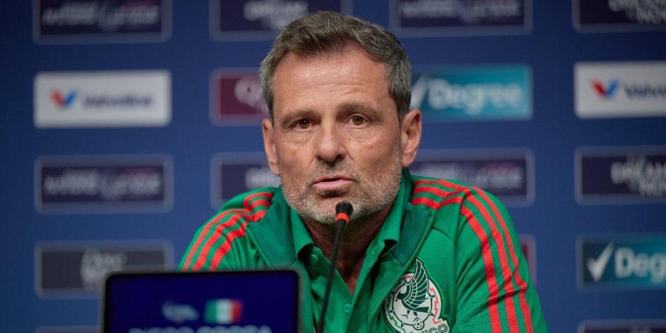 Diego Cocca durante una conferencia de prensa de la Selección Mexicana.