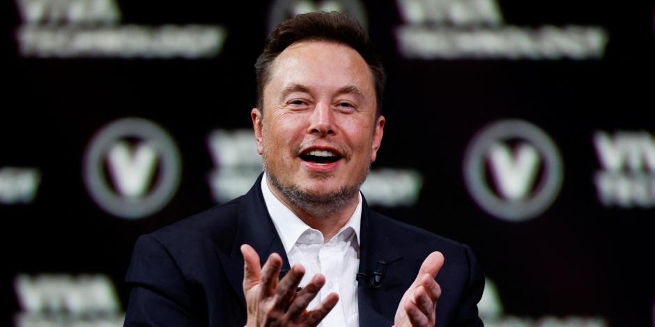 Elon Musk, director ejecutivo de SpaceX y Tesla y propietario de Twitter, asiste a la conferencia Viva Technology dedicada a la innovación y las nuevas empresas en el centro de exposiciones Porte de Versailles en París, Francia, el 16 de junio de 2023.