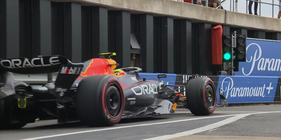 Checo Pérez en la sesión de clasificación del GP de Gran Bretaña de F1