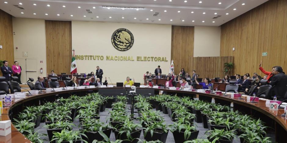 El Consejo General del INE durante sesión