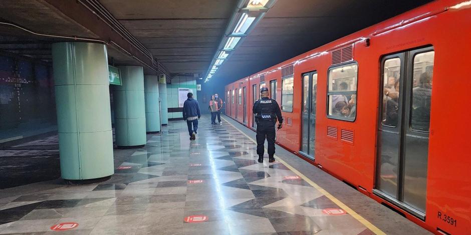 Línea 8 del Metro. ¿Qué pasó hoy la estación Cerro de la Estrella?