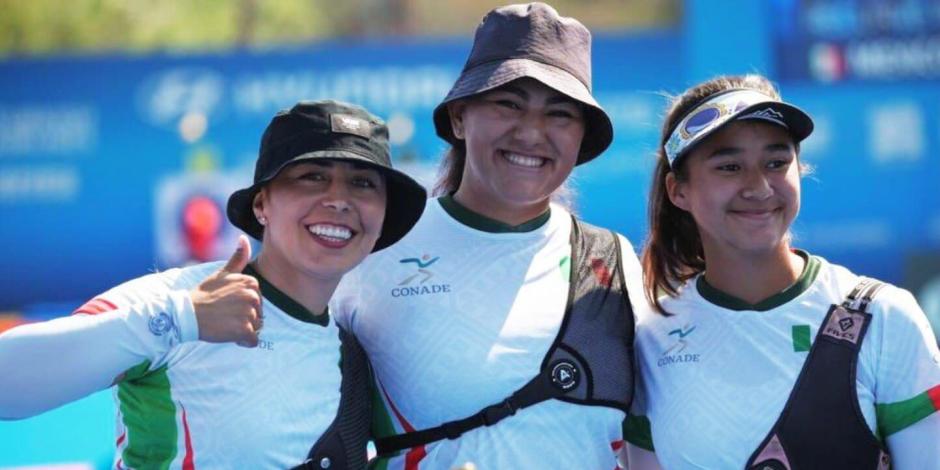 Aída Román, Alejandra Valencia y Ángela Ruiz  ganaron la medalla de bronce en la modalidad por equipos en el Mundial de Tiro