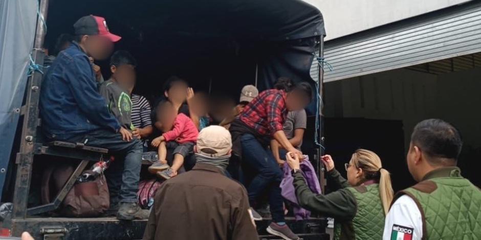 Encuentran retenidos en un predio a 491 migrantes, la mayoría guatemaltecos
