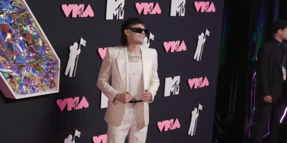 Peso Pluma llega a los MTV VMAs 2023