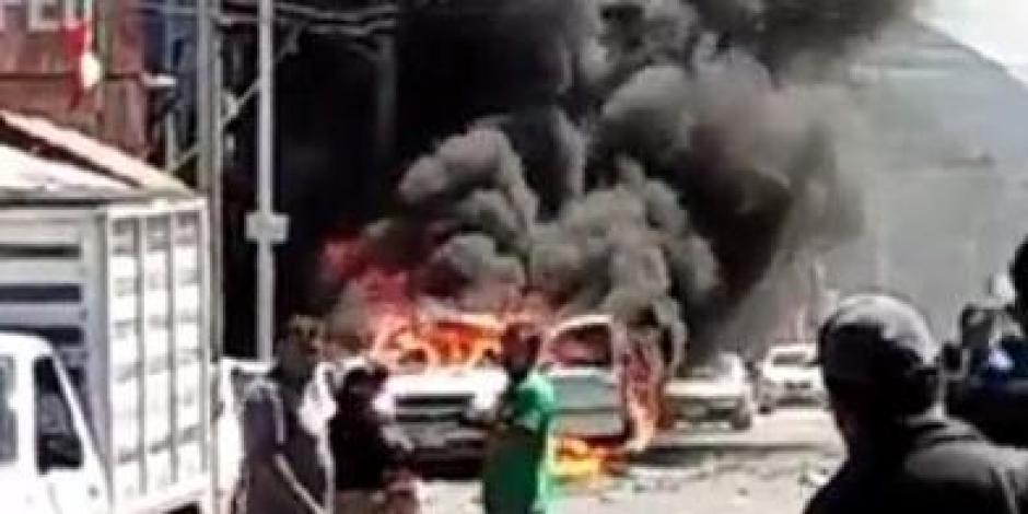 VIDEO de la impactante explosión de camioneta cargada con pirotecnia en Tultepec