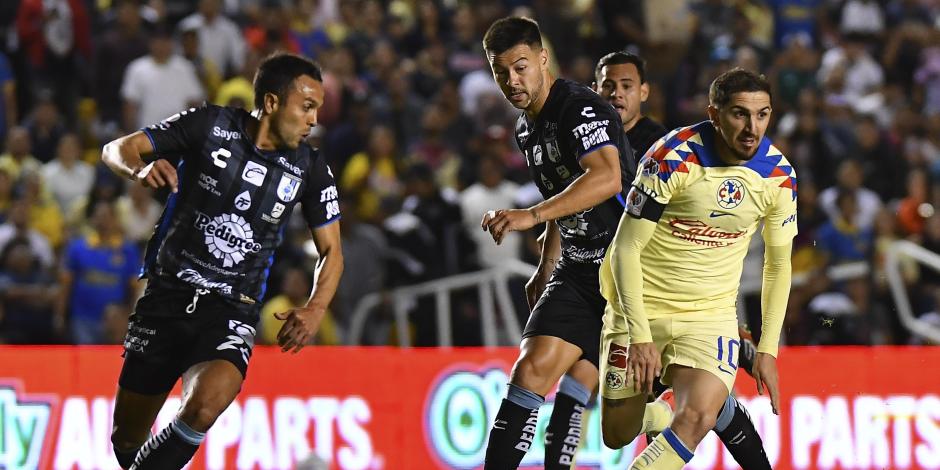 Una acción del Querétaro vs América, correspondiente a la Jornada 2 del Torneo Apertura 2023 de la Liga MX, en el Estadio Corregidora