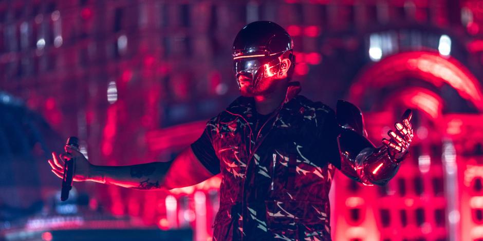 The Weeknd durante su concierto en el Foro Sol de la Ciudad de México.