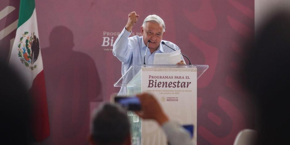 El presidente Andrés Manuel López Obrador advierte que los opositores no van a poder regresar pues 'se acabó la robadera'.