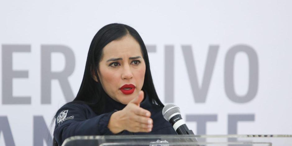 La titular de Cuauhtémoc, Sandra Cuevas, durante la conferencia de prensa que ofreció ayer.