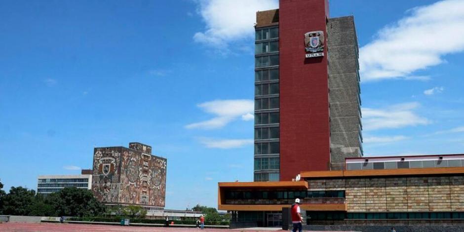 AMLO confía que UNAM se consolide con nuevo rector; 'merece buen destino', dice